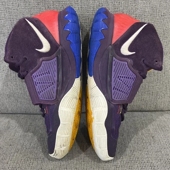 Kyrie Irving 6 Enlightenment Grand Purple and White youth size 7 - Picture 6 of 8